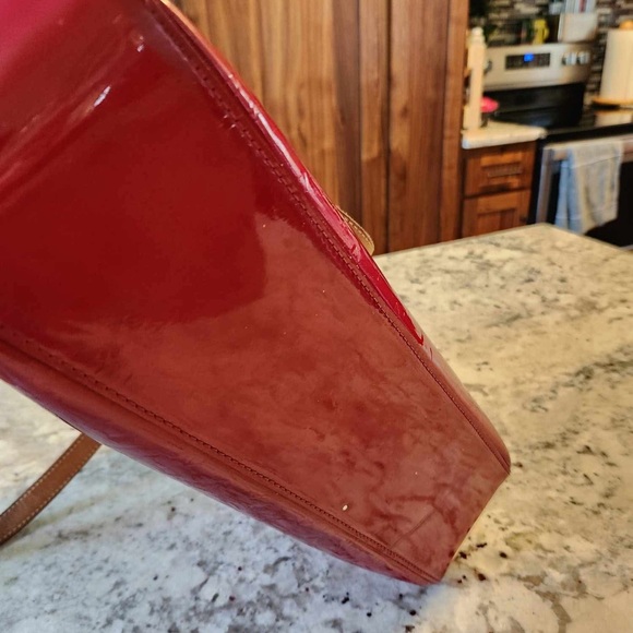 Louis Vuitton red vernis cabas VGUC - Picture 9 of 15